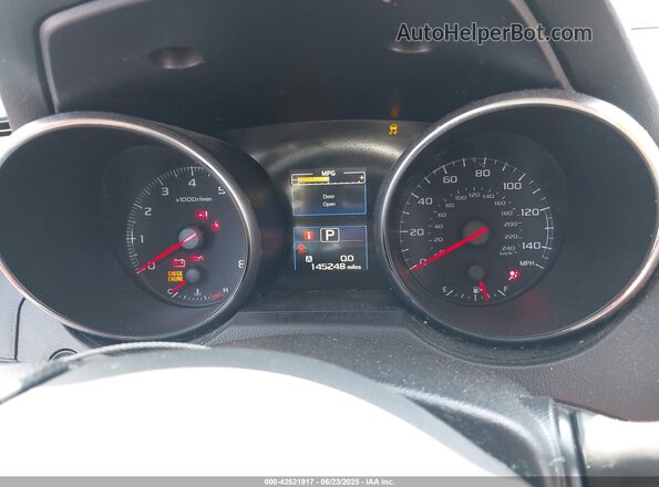 4S4BSAAC6H3390397 2017 SUBARU OUTBACK White Vista de los asientos traseros