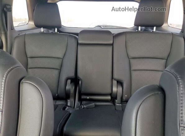 5FNYF8H03MB017872 2021 HONDA PASSPORT Silver Widok tylnych siedzeń