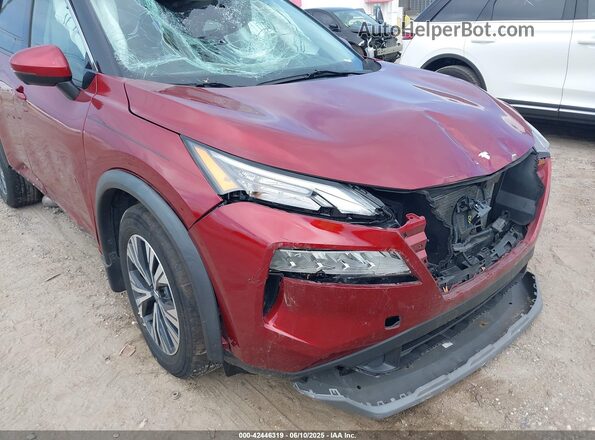 5N1AT3BA1MC690635 2021 NISSAN ROGUE Красный Вид спереди