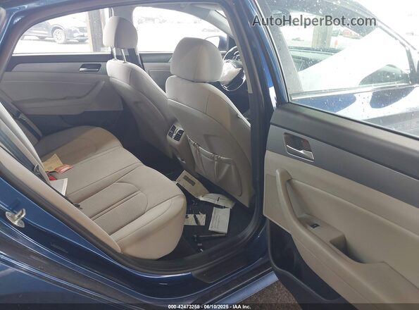 5NPE34AF5KH785404 2019 HYUNDAI SONATA Blue VIN կոդի պիտակի տեսք