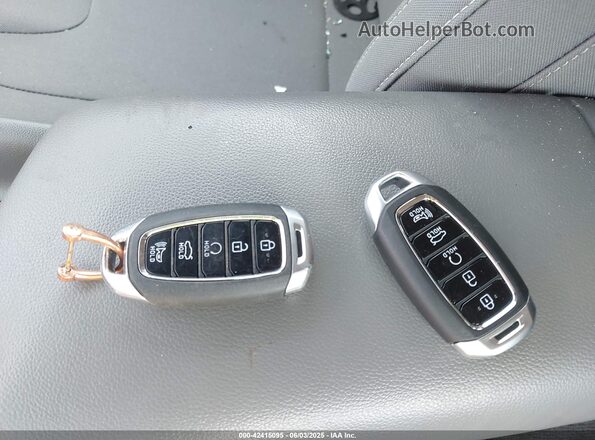 5NPLS4AG2PH111219 2023 HYUNDAI ELANTRA Красный Вид панели приборов