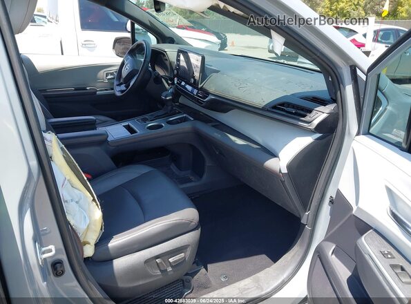 5TDDRKECXPS146290 2023 TOYOTA SIENNA Gray Вид салону спереду