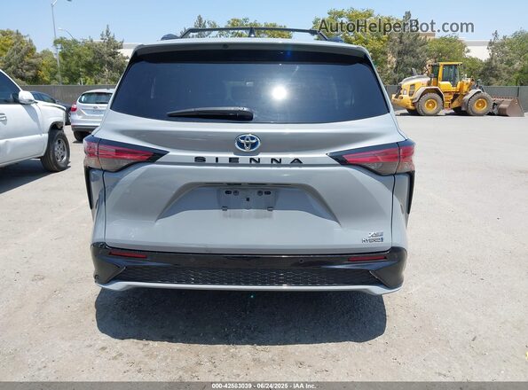 5TDDRKECXPS146290 2023 TOYOTA SIENNA Gray 