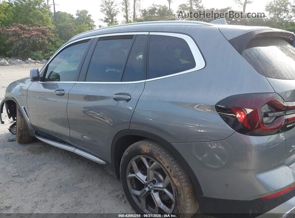5UX43DP02R9V75214 2024 BMW X3 Серый Вид задней части салона