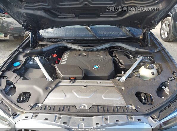 5UX43DP02R9V75214 2024 BMW X3 Серый Вид сзади