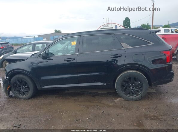 5XYRL4LC0MG008692 2021 KIA SORENTO Black Rear interior view