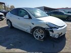 2021 Tesla Model Y Long Range Dual Motor All-wheel Drive White vin: 5YJYGDEE0MF093409
