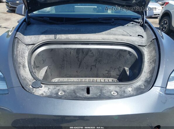 5YJYGDEF6LF000643 2020 TESLA MODEL Y Серый Вид сзади