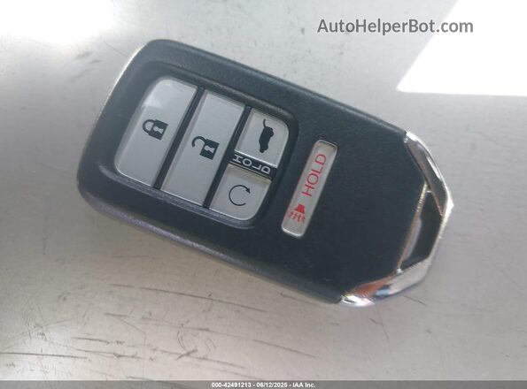 7FARW2H82ME002727 2021 HONDA CR-V Красный Вид панели приборов