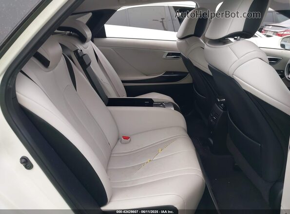 JTDBVRBD4HA002984 2017 TOYOTA MIRAI White VIN sticker view