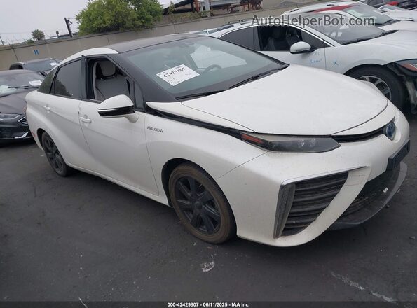 JTDBVRBD4HA002984 2017 TOYOTA MIRAI White Front right