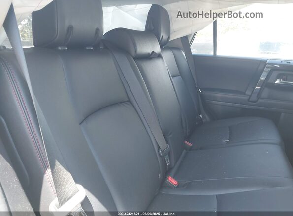 JTERU5JR8P6137471 2023 TOYOTA 4RUNNER Pewter Вид наклейки с VIN-кодом