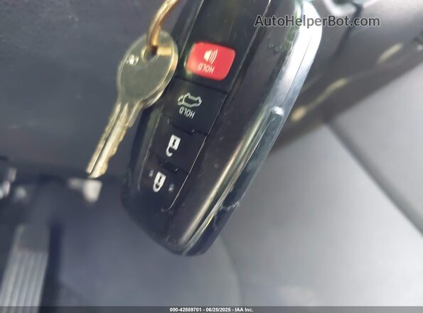 JTM16RFV7ND526801 2022 TOYOTA RAV4 Белый Вид панели приборов