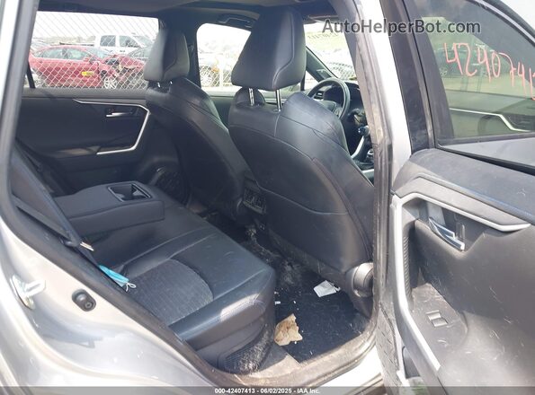 JTMEWRFV8KJ016570 2019 TOYOTA RAV4 HYBRID Silver Widok naklejki z numerem VIN