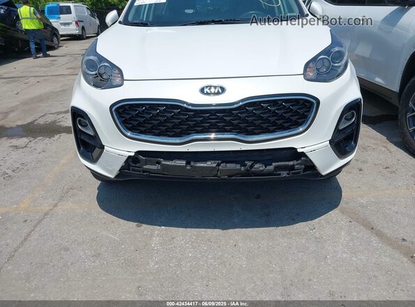 KNDPMCAC1M7932928 2021 KIA SPORTAGE White Вид спереду
