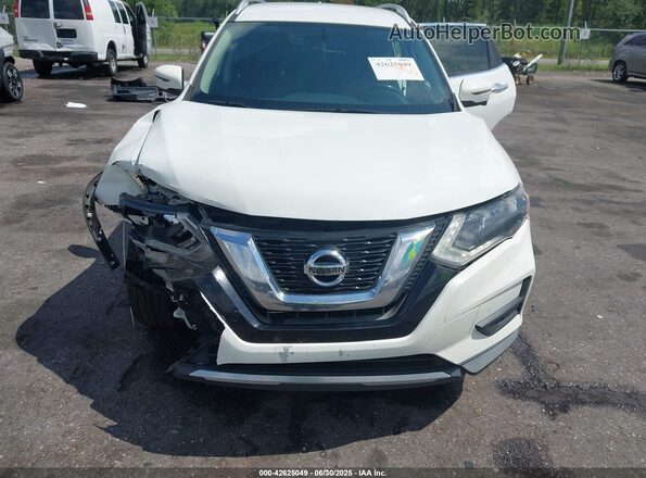 KNMAT2MT5HP564015 2017 NISSAN ROGUE White Widok z przodu
