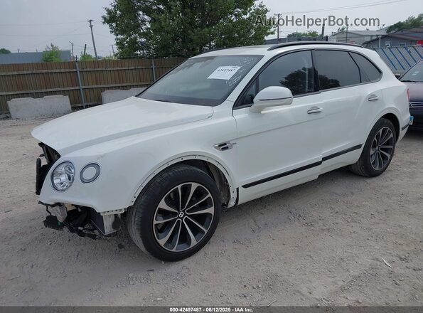 SJAAM2ZV2KC024581 2019 BENTLEY BENTAYGA White Przód lewy