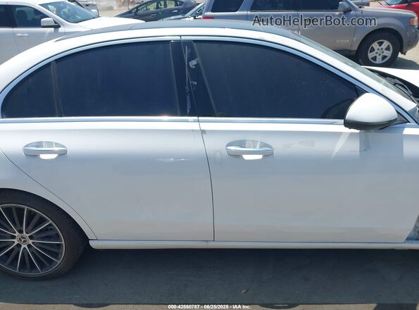 W1KAF4GB5PR151395 2023 MERCEDES-BENZ C-CLASS White Widok wnętrza 360 stopni