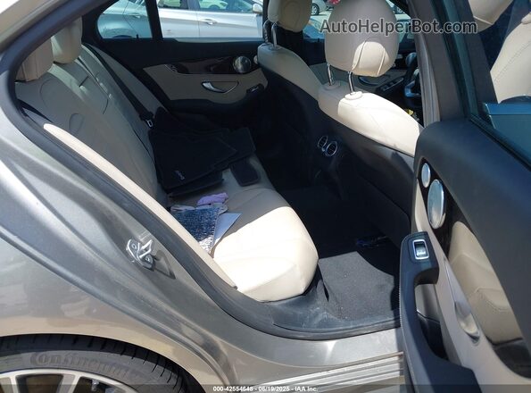 W1KWF8DB8MR609394 2021 MERCEDES-BENZ C-CLASS Gold Widok naklejki z numerem VIN