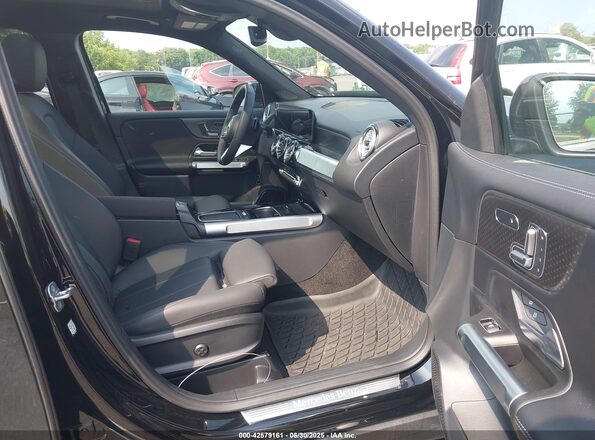 W1N4M4HB3RW360126 2024 MERCEDES-BENZ GLB-CLASS Черный Вид салона спереди
