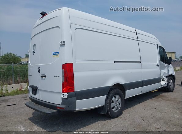 W1Y4ECHY8MT065063 2021 MERCEDES-BENZ SPRINTER Белый Задняя правая четверть