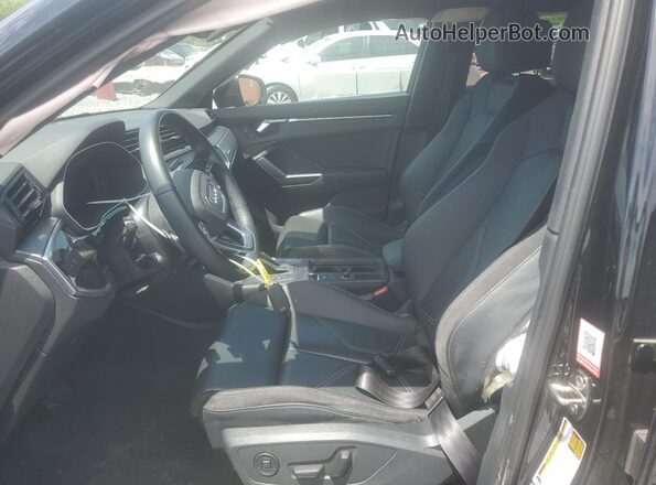 WA1EECF38M1149356 2021 AUDI Q3 Черный Вид салона спереди