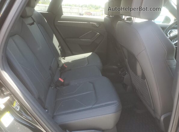 WA1EECF38M1149356 2021 AUDI Q3 Черный Вид задней части салона