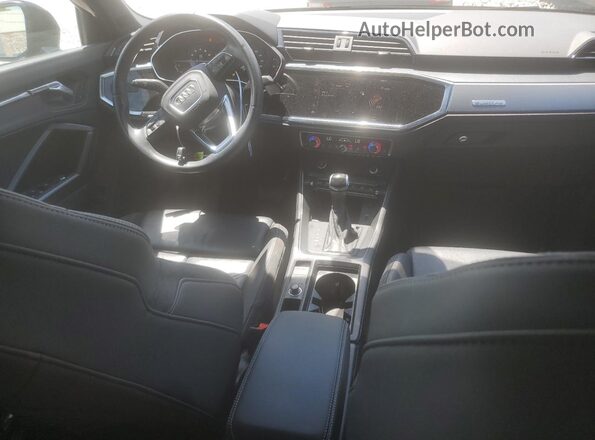 WA1EECF38M1149356 2021 AUDI Q3 Черный Вид панели приборов