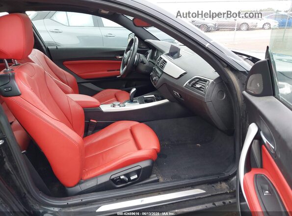 WBA2J7C04L7E50062 2020 BMW M2 Black წინა სალონის ხედი