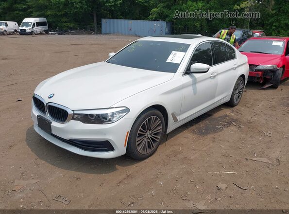 WBAJR7C07LCE45725 2020 BMW OTHER White Vista tres cuartos delantera izquierda