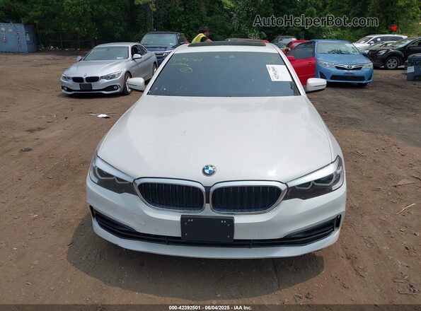 WBAJR7C07LCE45725 2020 BMW OTHER White Vista del cuadro de instrumentos