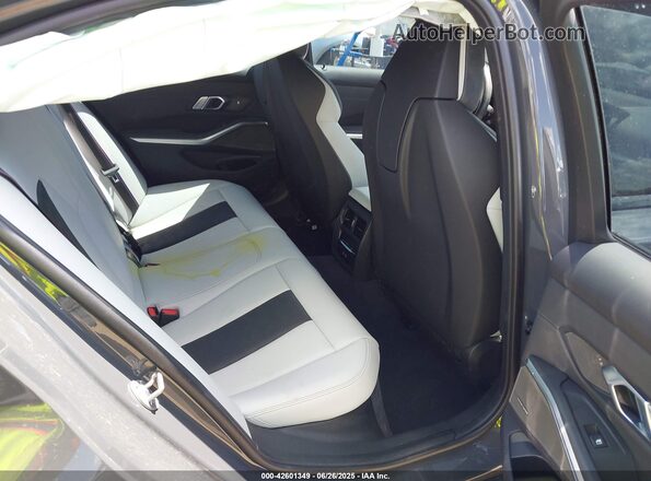 WBS43AY06PFP30384 2023 BMW M3 Gray Vista de la etiqueta del VIN