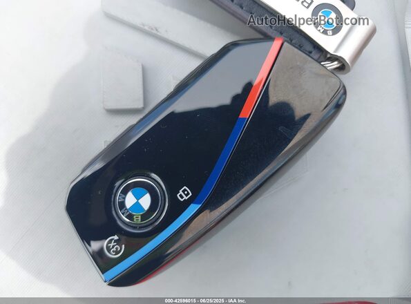 WBS83FK03SCU77171 2025 BMW M5 Черный Вид панели приборов