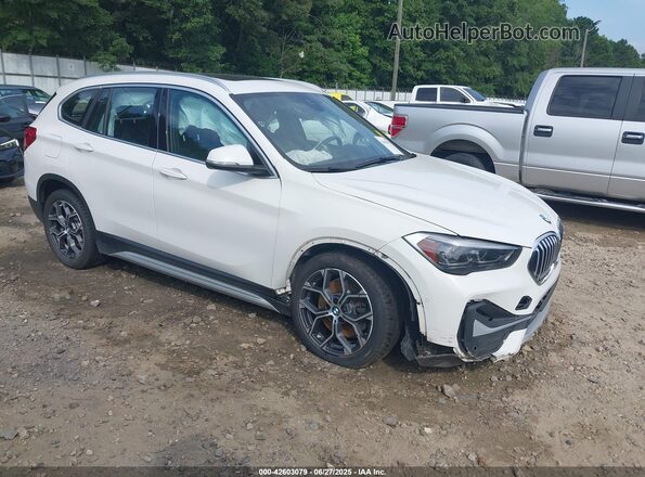 WBXJG9C09M5S01410 2021 BMW X1 White Front right