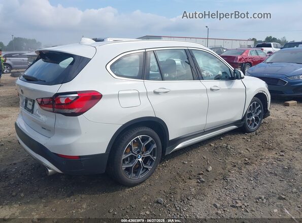 WBXJG9C09M5S01410 2021 BMW X1 White Rear right