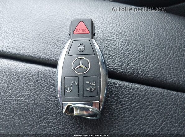 WDC0J4KB5JF448682 2018 MERCEDES-BENZ GLC 300 COUPE Light Blue Вид панели приборов