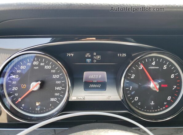 WDDZF4JB3JA441829 2018 MERCEDES-BENZ E Черный Вид щитка приборов