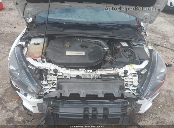 WF0DP3TH5G4116620 2016 FORD FOCUS RS White Rear view