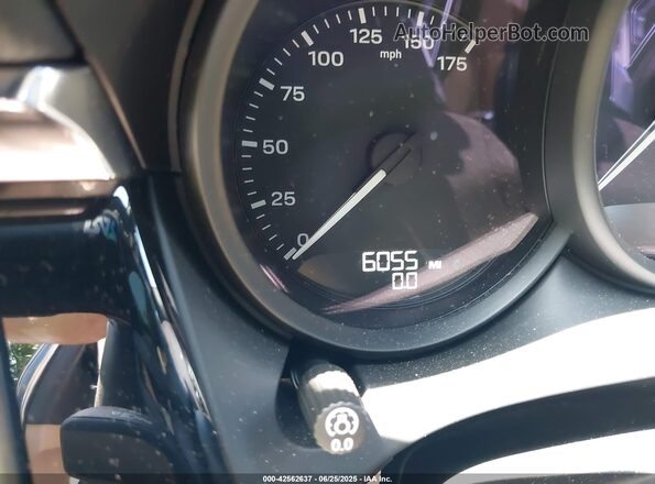 WP1AA2A5XSLB03837 2025 PORSCHE MACAN Черный Вид задних сидений