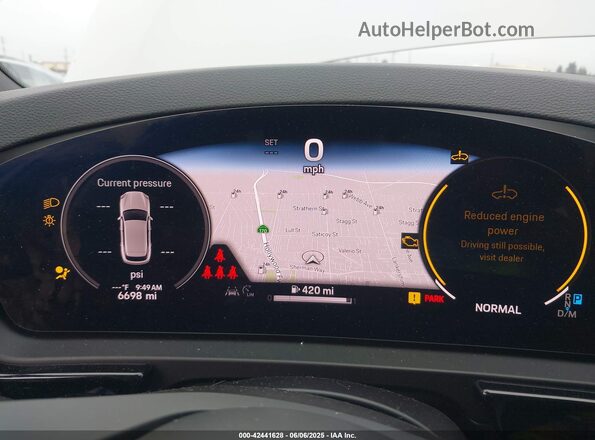 WP1AA2AY0RDA14504 2024 PORSCHE CAYENNE Gray Widok tylnych siedzeń