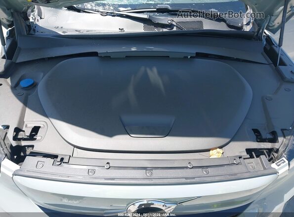 YV4ER3GL0R2103611 2024 VOLVO C40 RECHARGE PURE ELECTRIC Серый Вид сзади