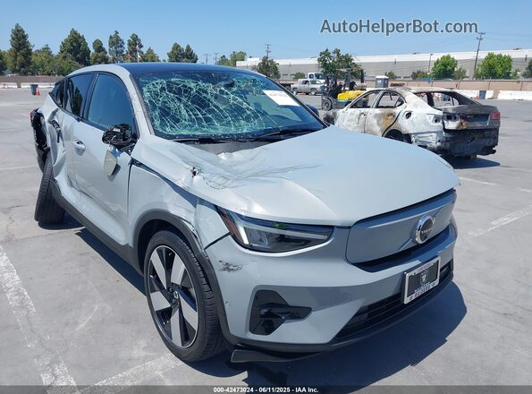 YV4ER3GL0R2103611 2024 VOLVO C40 RECHARGE PURE ELECTRIC Серый Вид спереди