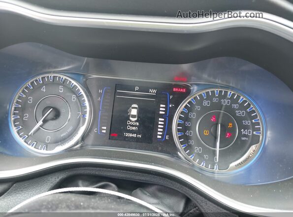 1C3CCCFB6HN505591 2017 CHRYSLER 200 Серый 