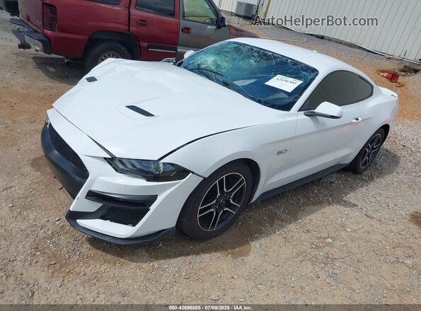 1FA6P8CF0K5186381 2019 FORD MUSTANG Белый Передняя левая четверть