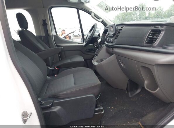 1FBAX2Y82MKA49303 2021 FORD PASSENGER White Սալոնի դիմացի տեսք