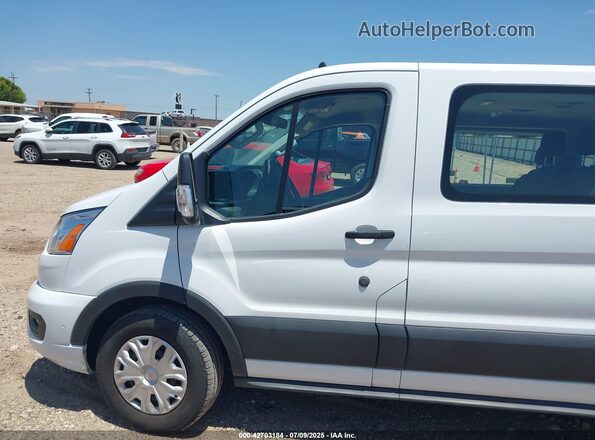 1FBAX2Y89NKA67668 2022 FORD PASSENGER Белый Панорамный вид салона 360°