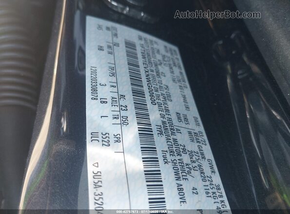 1FT6W1EVXNWG00600 2022 FORD F-150 LIGHTNING Blue Engine compartment view