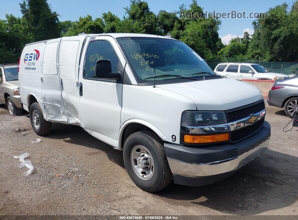 1GCWGAFP9N1267476 2022 CHEVROLET EXPRESS White Front right