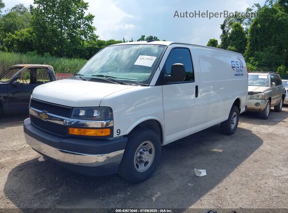 1GCWGAFP9N1267476 2022 CHEVROLET EXPRESS White Front left