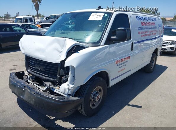 1GTW7AF73P1249137 2023 GMC SAVANA CARGO White Przód lewy